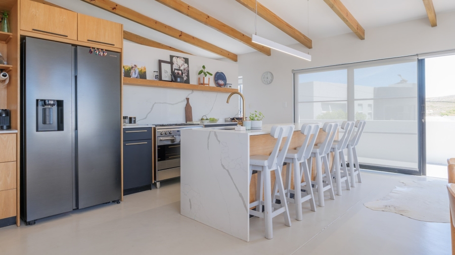 6 Bedroom Property for Sale in Agulhas Western Cape